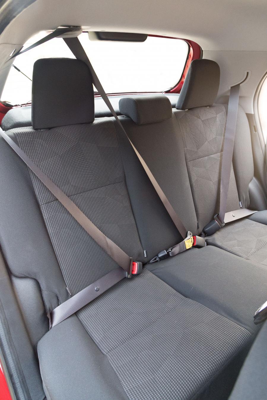 Интерьер Toyota Etios Hatchback Sprint 2017 года  (ZA) (фото 17 из 33)